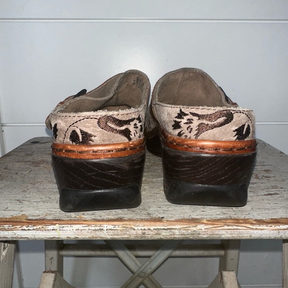 Klogs Austin Taupe Suede Tapestry Clogs Size 7 - Picture 3 of 8